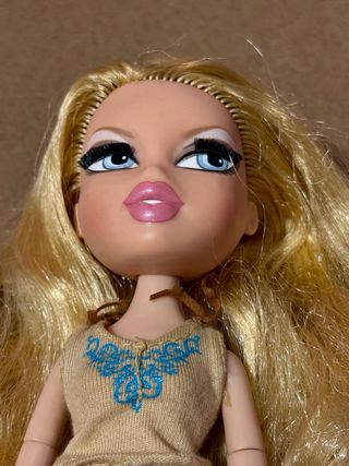 Muñeca Bratz rubia