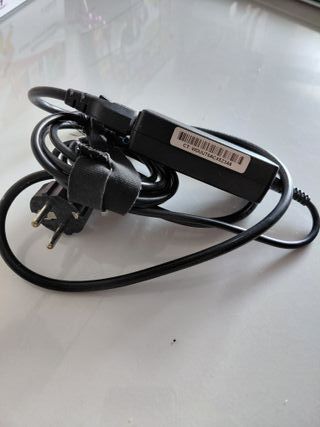 Ordenador HP Rojo y Plateado Windows 10