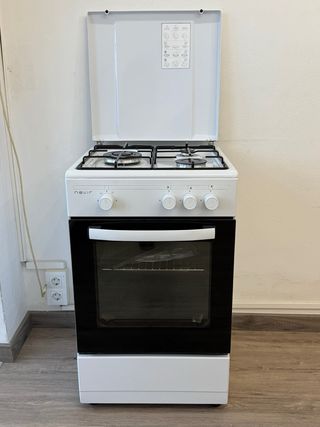 Cocina de gas con horno Nevir