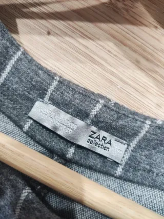 Túnica Zara gris con rayas verticales Talla S