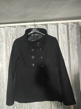 Abrigo paño negro corto