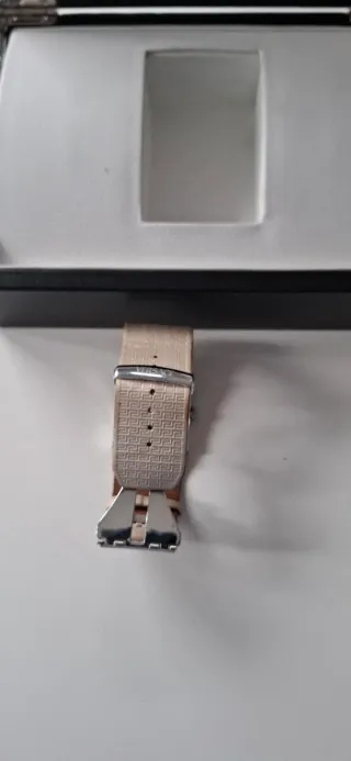 Reloj Versace Mujer Beige/Plata