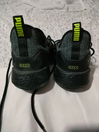 Zapatillas Puma grises y verdes