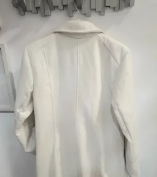 Trench de lana forrado en tafeta