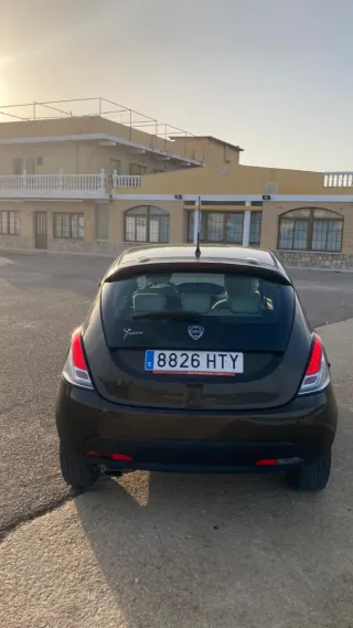 Lancia Ypsilon 2013