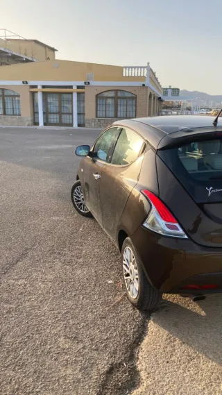 Lancia Ypsilon 2013