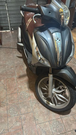 Piaggio Medley 125cc Scooter 2016