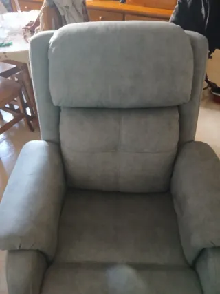 Poltrona relax grigia in spugna di tela