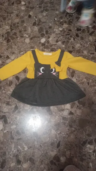 Varie cose: accessori, abbigliamento, giocattoli...