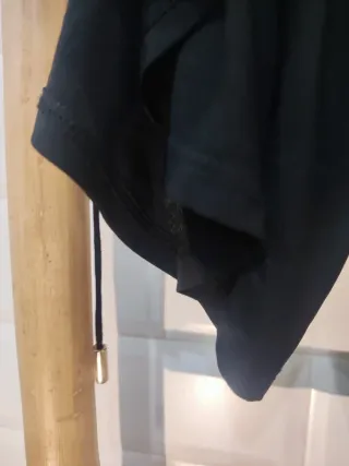 Body negro asimétrico Zara · Talla S