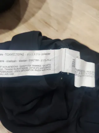 Body negro asimétrico Zara · Talla S