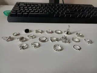 Lote 200 Anillos variados (Ver todas las fotos)