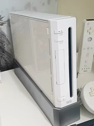 Nintendo Wii Super Smash Bros. Brawl Bundle