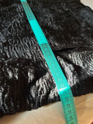 Chaqueta de pelo negra