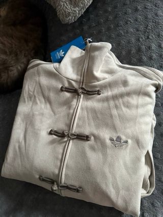 Chaqueta Adidas CNY Beige/Gris