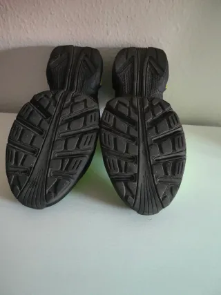 Nike Air Max Verdes y Negras