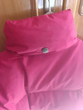 Abrigo plumas rojo unisex