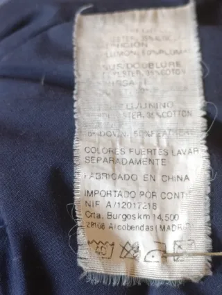 Abrigo plumas rojo unisex