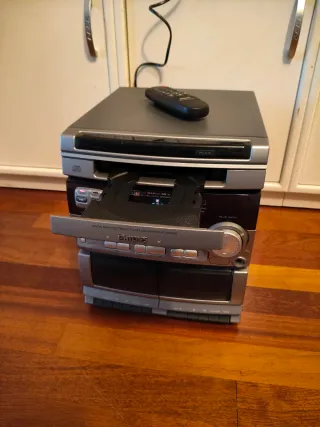 Minicadena Philips FW306/22 y altavoces