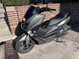 Yamaha NMAX 125cc Scooter Automática
