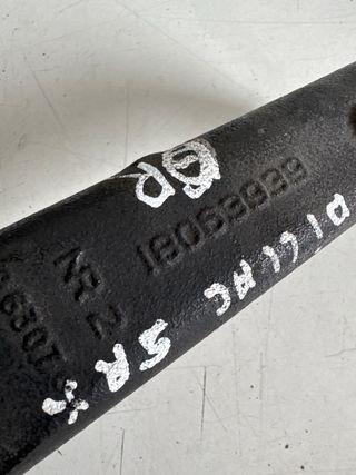 Portamangueta del derecha Cadillac SRX 18063939