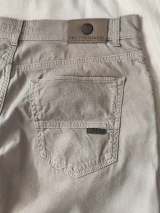 Pantalón Beige de Tru Trussardi original Talla 52