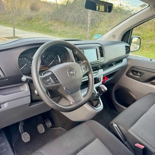 Opel Vivaro combi 2021 9 plazas