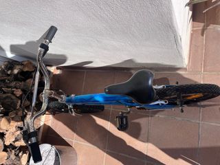 Bicicleta infantil americana azul