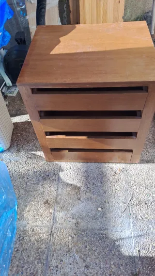 Cajonera de madera 60x58x50cm tengo 2