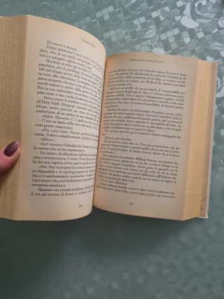 Niente Di Vero Tranne Gli Occhi