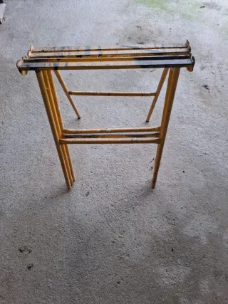 16 Caballetes de obra usados (15 € la unidad)