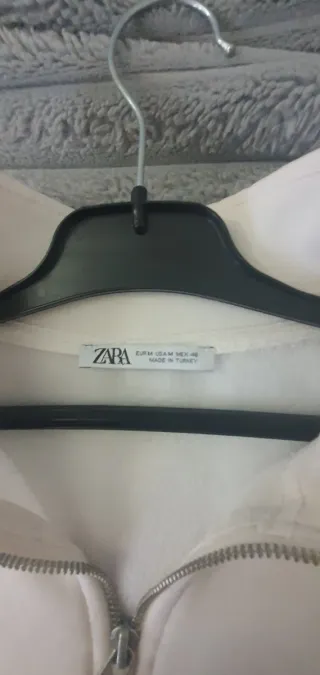 Jersey Zara cuello alto cremallera blanco
