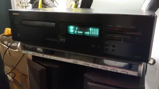 Lector CD Onkyo DX-7110 Negro