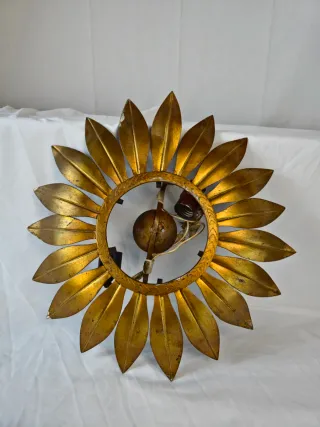 Lámpara de pared Sol Metal Dorada