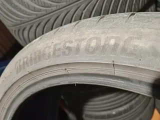 Bridgestone 225/40R19 93Y Neumático
