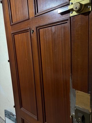 Puerta entrada calle  82cm sin marco