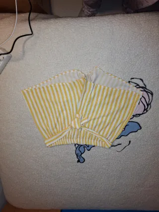 Pantalones cortos rayas amarillas y blancas