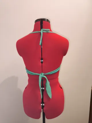 Top bikini verde push up Calzedonia talla 90