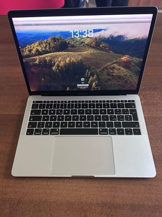 MacBook Pro 13 2017 Intel i5 8GB 256GB Argento