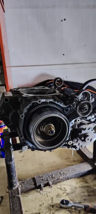 Despiece y carcasas motor Polaris Predator 500