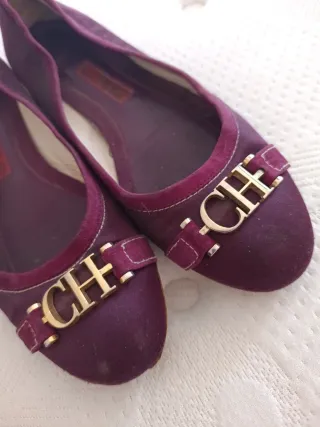 Manoletinas Carolina Herrera CH doradas