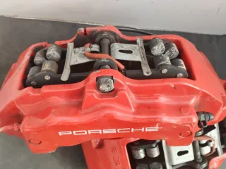 Pinzas Brembo Porsche 6 pistones Rojas