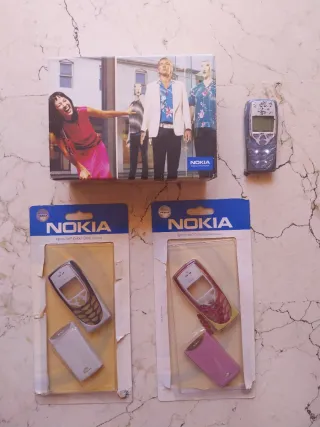 Nokia 8310 Caja y Carcasas