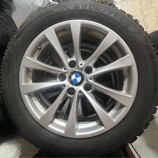 Llantas BMW 17 con cubiertas de nieve