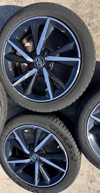 Llantas Toyota Auris Corolla 17