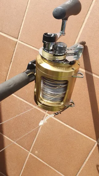 Equipo pesca brumeo.