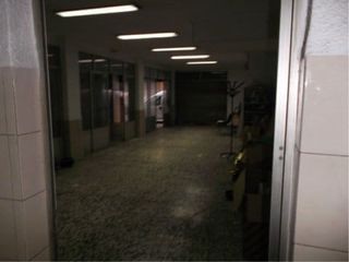 Local o nave comercial