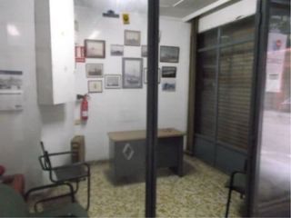 Local o nave comercial