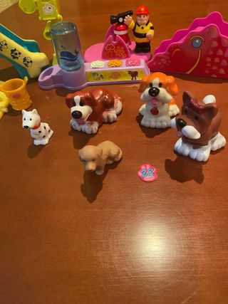 Lote de figuras de animales y accesorios