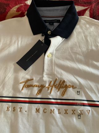 Camiseta Tommy Hilfiger M Dorada y Blanca
